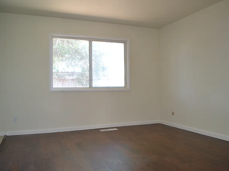 2825 Zinnia Ct — Photo 14