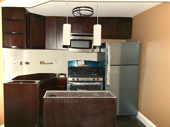 4th image of 894 Dekalb Ave #2