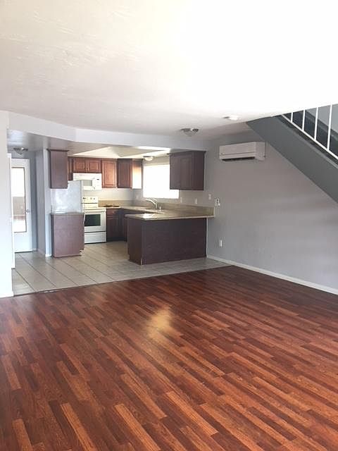 1st image of 1864 Hornblend St