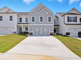 25 Umber Ln, Newnan, GA 30263