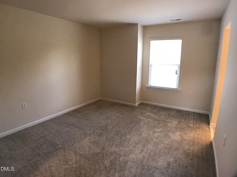 517 Hillman Bnd — Photo 23