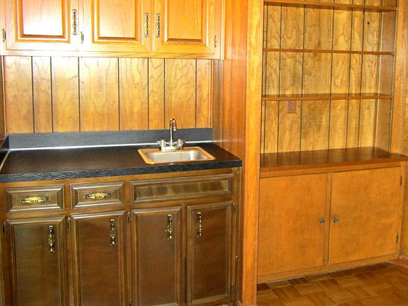 5th image of 1600 Gardiner Ln APT 206B