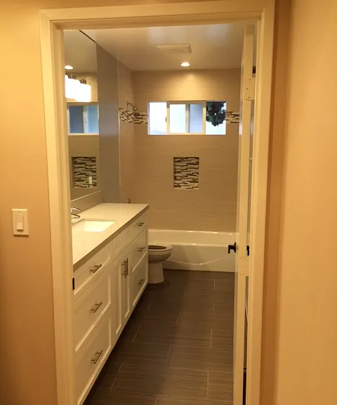 436 S Oakhurst Dr — Photo 4