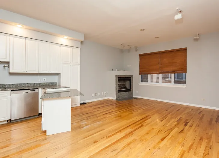 3 bed, 2.5 bath, $4,495 — Photo 2