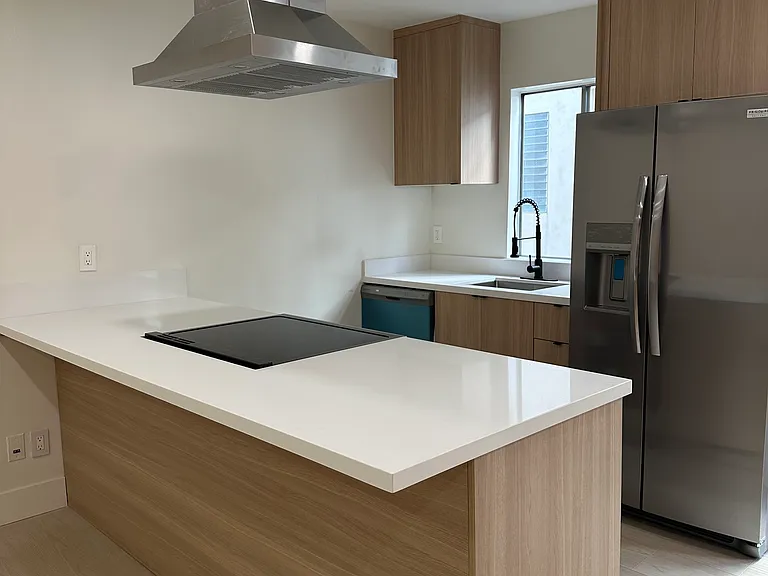 8223 Blackburn Ave. — Photo 19