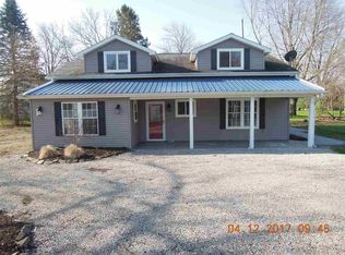 427 N Line St, Churubusco, IN 46723