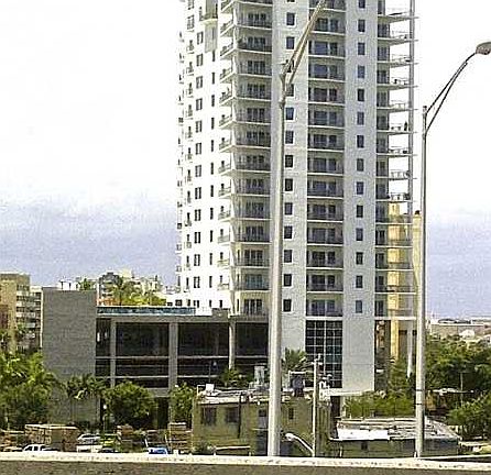 3rd image of 10 SW South River Dr #Penthouse I07