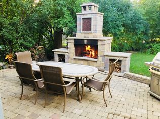808 Huber Ln, Glenview, IL