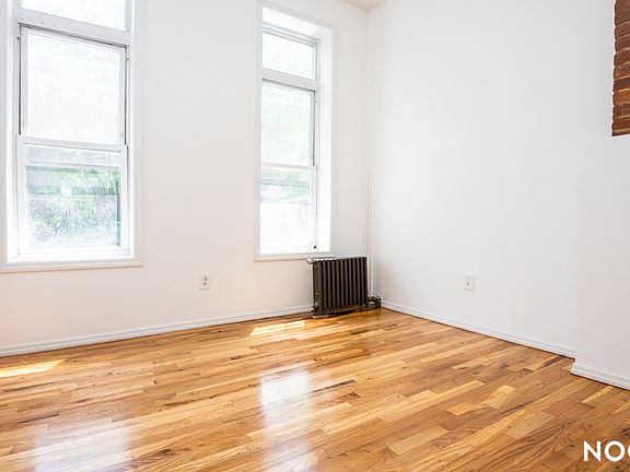 5th image of 598 Willoughby Ave #2