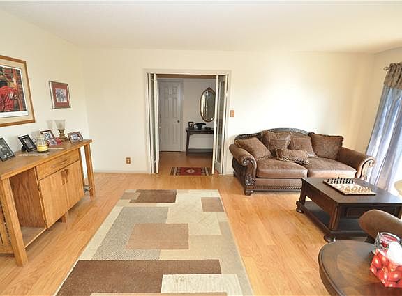 5th image of 2477 Andersonville Dr