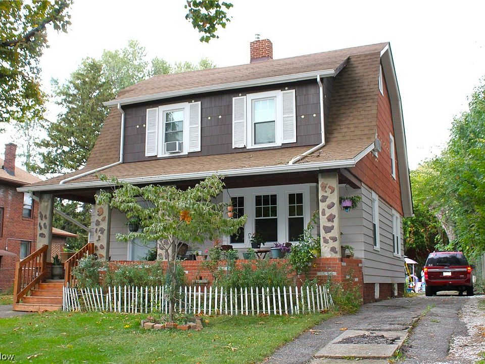 1st image of 1065 E 174th St