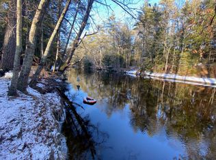 54 Pitt Rd, Naples, ME 04055