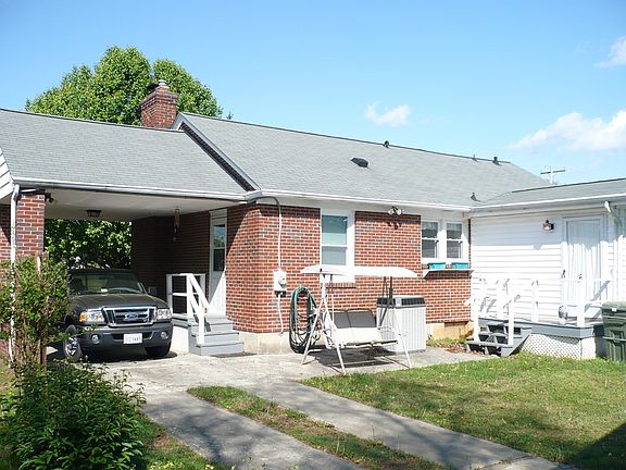 4th image of 168 Gloucester St