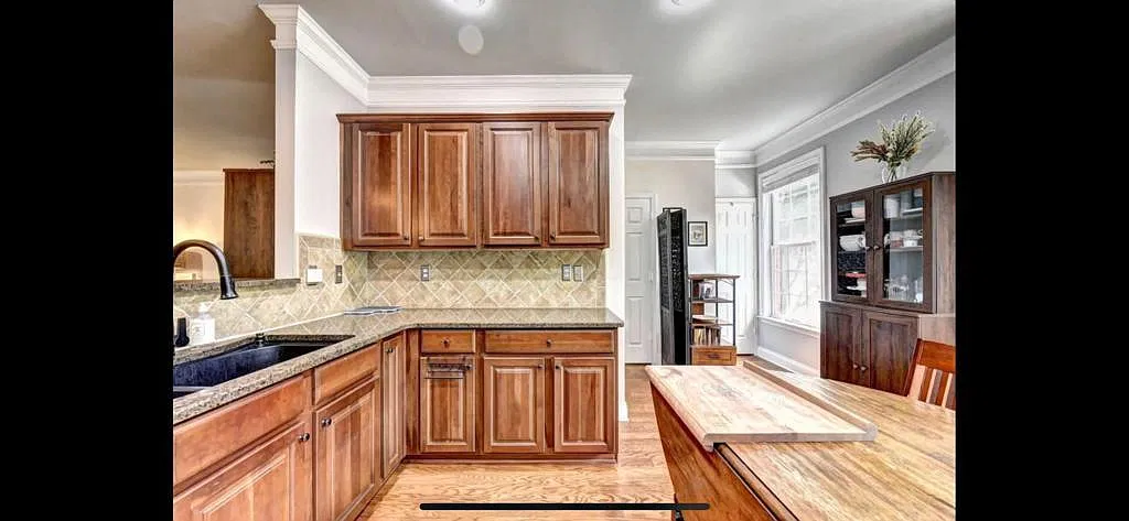 4 bed, 3.5 bath, 2080 sqft, $2,750 — Photo 2