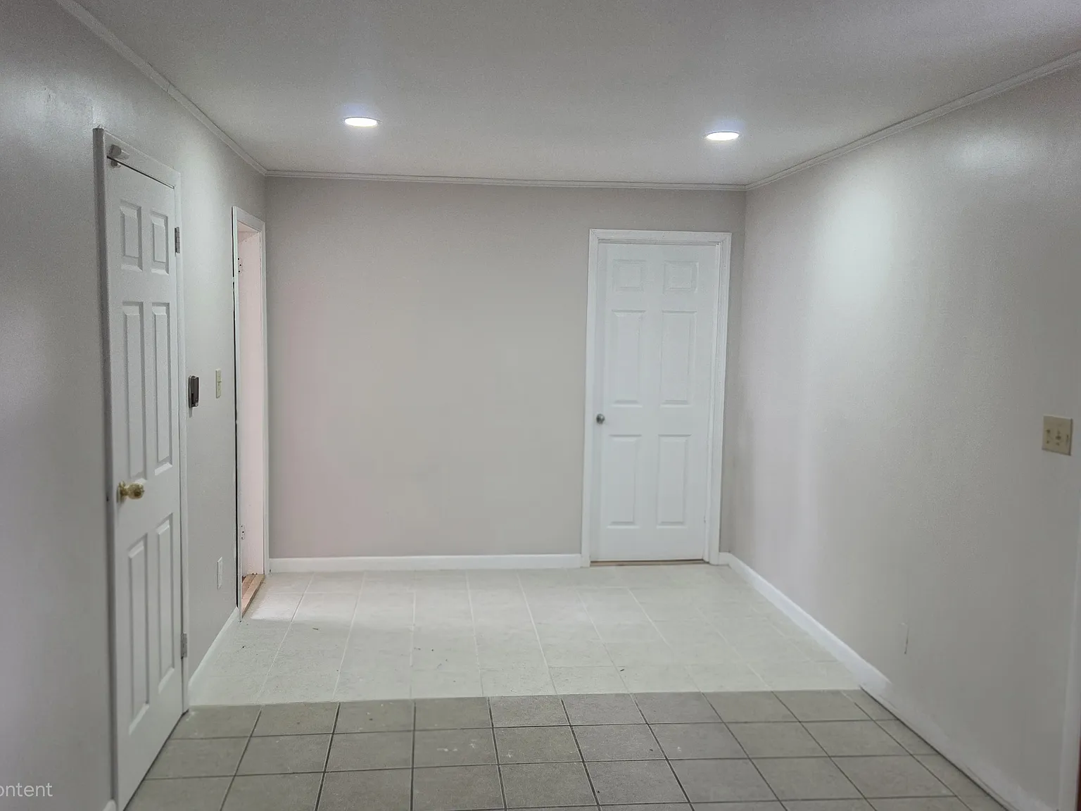 63 N 10th St — Photo 2
