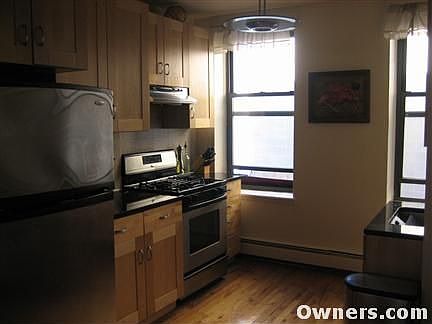 2nd image of 351 W 53rd St APT 3