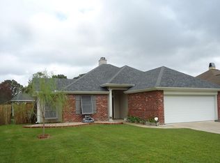 913 Canberra Rd, Lafayette, LA 70503