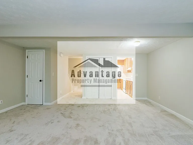 2782 Country Ct SE #B — Photo 5