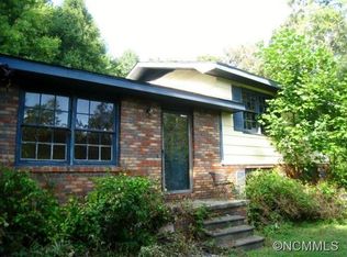 199 Columbia Cir, Hendersonville, NC 28792