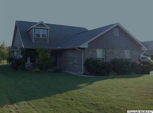366 Northlake Dr, Meridianville, AL 35759