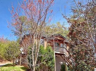 1311 Ski View Ln, Sevierville, TN 37876