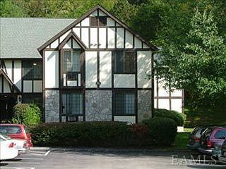 1st image of 16-7 Foxwood Dr