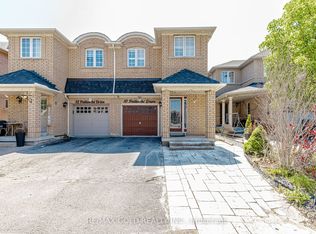 10 Palleschi Dr, Brampton, ON L6P 2S1