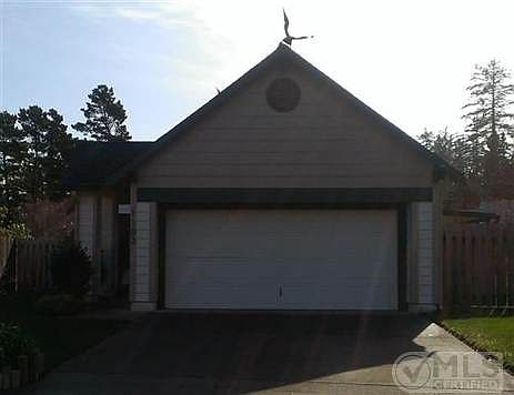 3rd image of 1103 Breen St