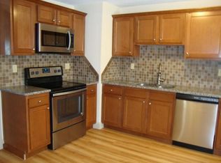 127 Freestone Ave, Portland, CT 06480