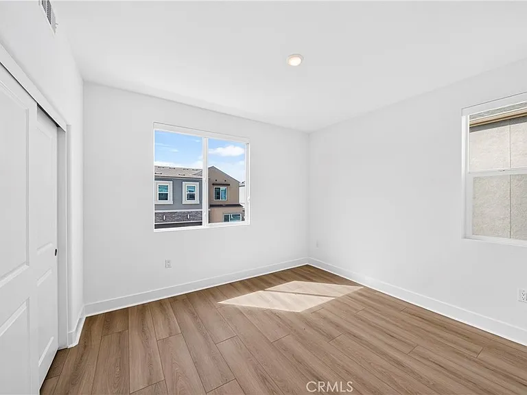 1041 Citrus Ave — Photo 18