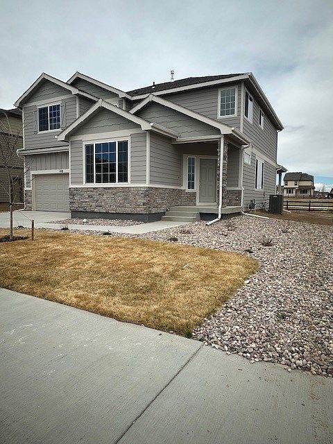 1st image of 418 Aurelia Dr
