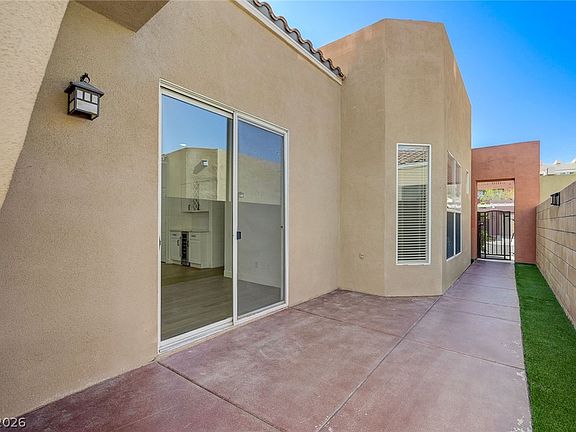 4th image of 9194 Penn Station St