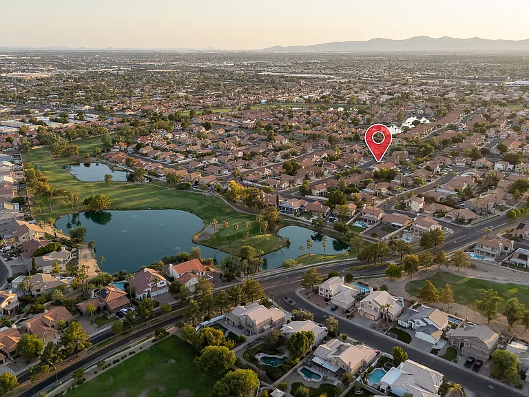 7408 W Kerry Way — Photo 49