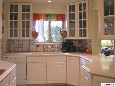 5th image of 118 E Los Arcos