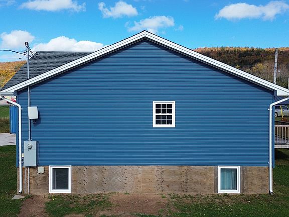 3rd image of 11 Brynlees Ln