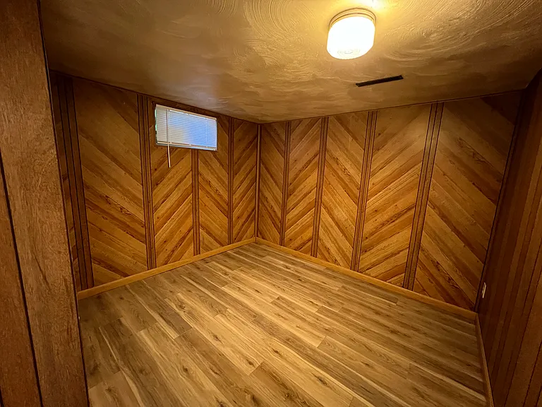 1129 Gard Pl — Photo 25