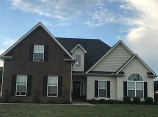1126 Pinnacle Hills Dr, Murfreesboro, TN 37128