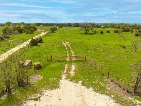 1090 County Road 239, Hico, TX 76457