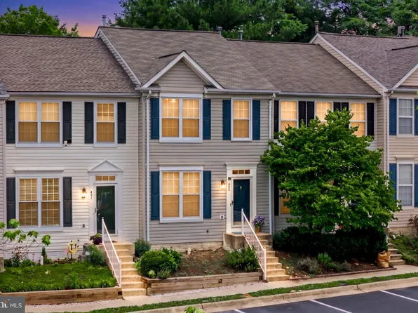 453 Pearlbush Sq NE, Leesburg, VA 20176