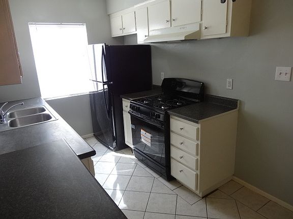 3rd image of 1512 E Florida St APT 1
