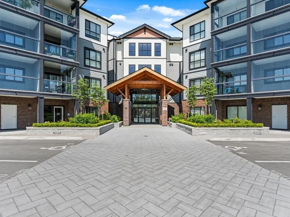 8497 Young Rd #122, Chilliwack, BC V2P 0M6