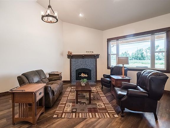 5th image of 25 River Meadow Ln