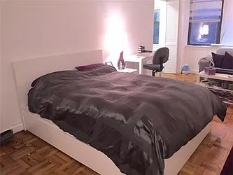 Rented by R New York