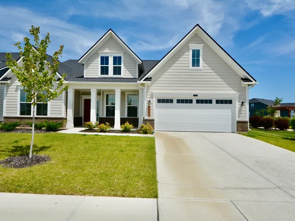 1397 Petit Verdot Dr, Westfield, IN 46074