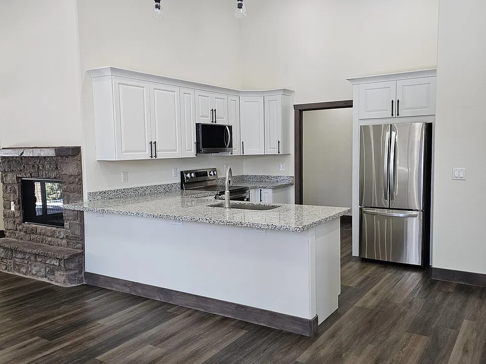 2850 W Villa Loop