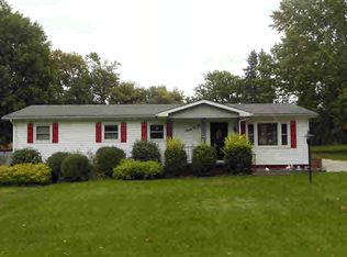 306 N 1st St, Ridge Farm, IL 61870