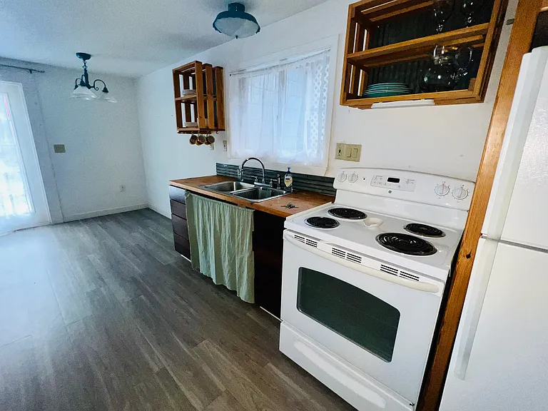 100 Quartz St — Photo 4