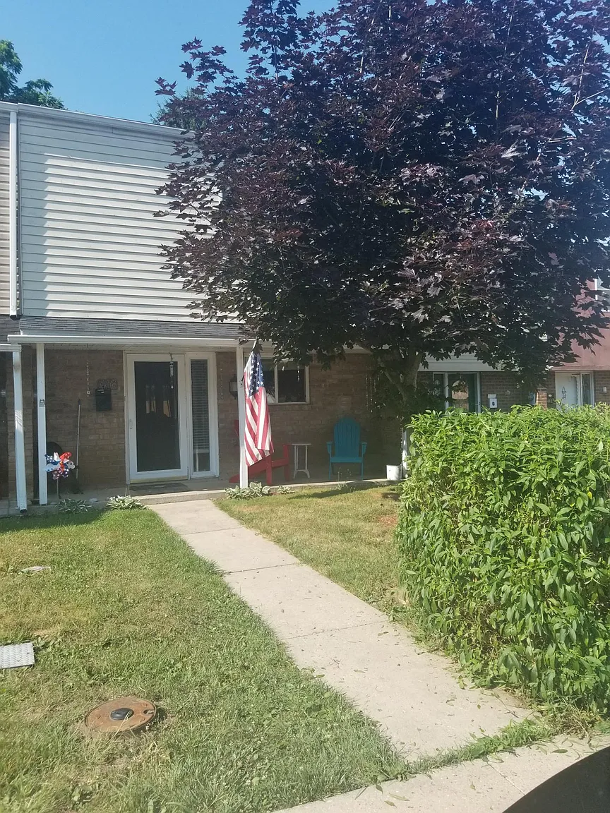 416 Bethlehem Ct photo 1