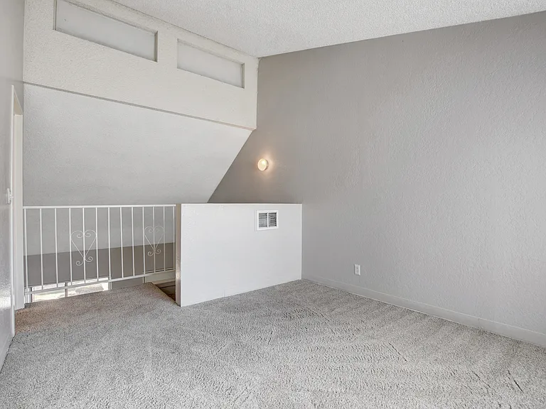 Green Tree Apartments — Photo 52