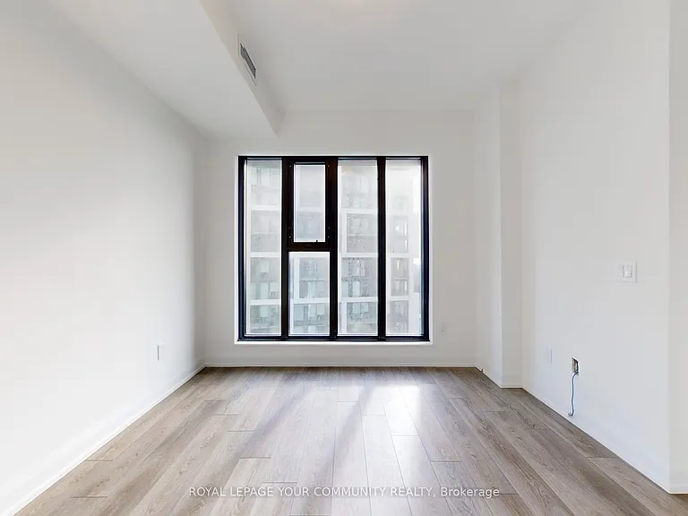 20 Soudan Ave #2504 — Photo 11